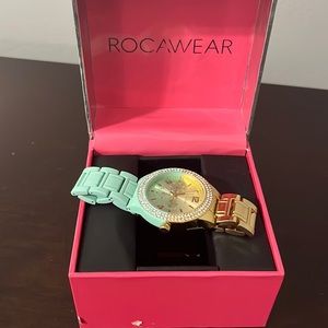 ROCAWEAR WATCH never worn box a bit damaged